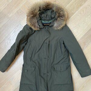 Woolrich Mens Arctic Parka in Ramar Cloth with detachable fur trim Medium